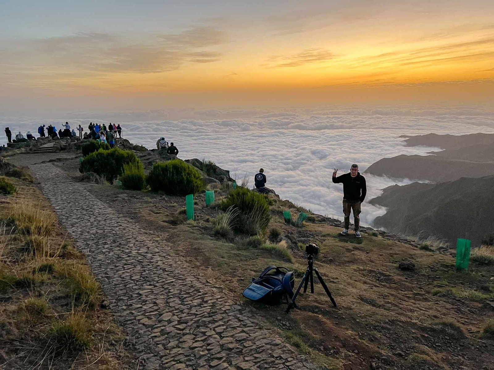 lots of tourists at sunrise time Juncal viewpoint