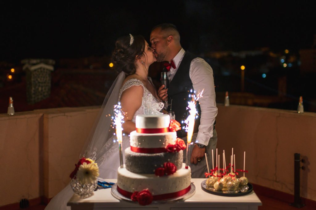 wedding cake, bride and groom